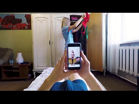 ❤️ Polusestra je natjerala svog brata da svrši neposredno prije nego što je mama došla kući Jebeni video kod nas